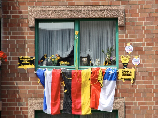 与此同时 与此同时